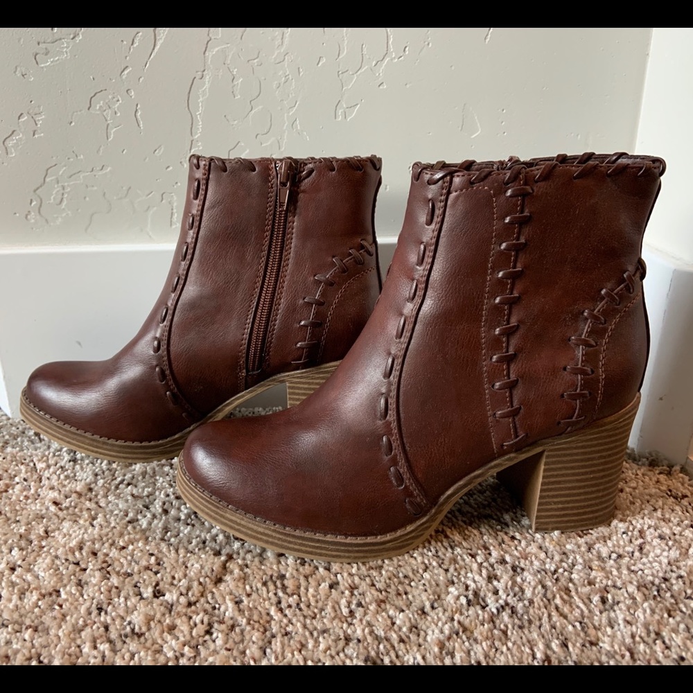 Ankle boots